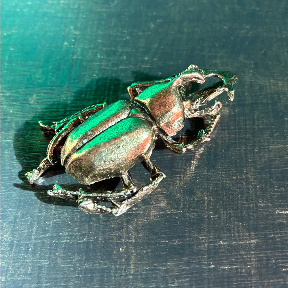 NWT rhinoceros scarab metal paperweight in goldtone/brass insects library office